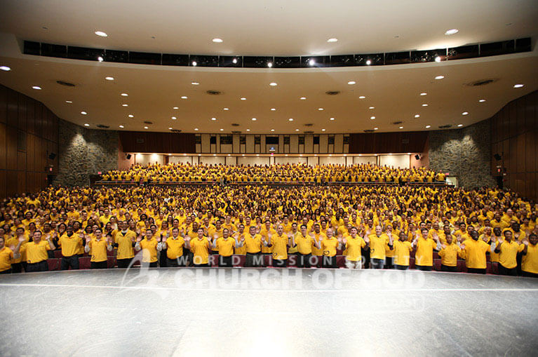 yellow shirt, volunteers