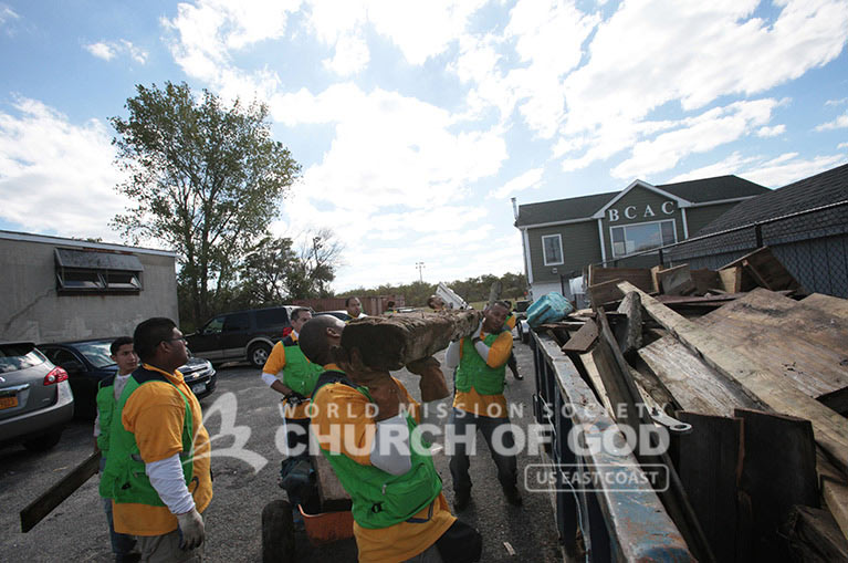 good Samaritan, Jamaica bay, hurricane sandy, rockaway, world mission society church of god, american littoral society, volunteer, sandy debris