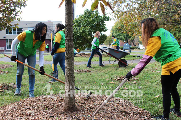 ASEZ, wmscog, world mission society church of god, louisville, kentucky, cleanup, landscaping, reduce crime, volunteerism, Ben Washer Park, University of Louisville, Spalding University, KY