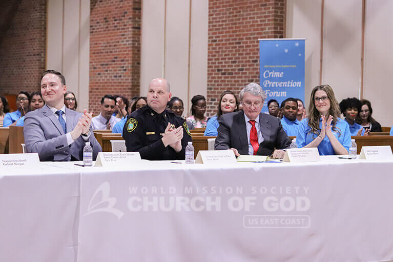 Newport News Police Chief Steve Drew and Norfolk State University professor Daniel Warman during the Crime Reduction Forum.