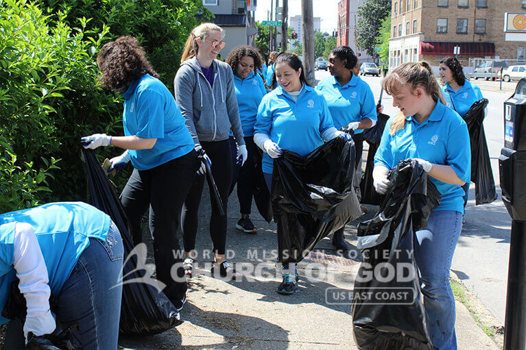 ASEZ volunteers gave Jefferson Community and Technical College a cleaning around campus