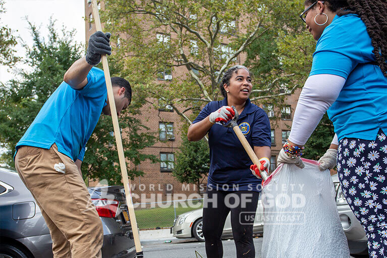 New York State Assemblywoman Karines Reyes at the Castle Hill cleanup with ASEZ