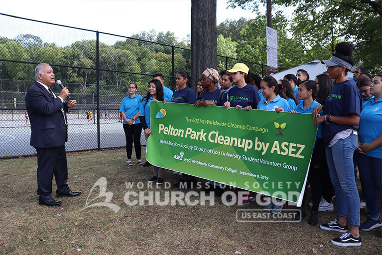 New York State Assemblyman Nader Sayegh giving words of encouragement to ASEZ during the Pelton Park cleanup in Yonkers, NY