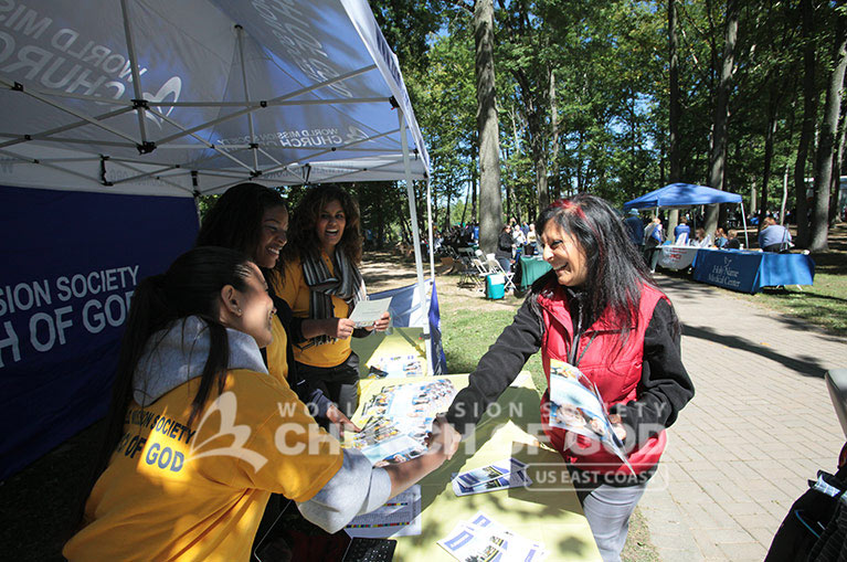 Bergen County Senior Picnic, world mission society church of god, paramus, board of chosen freeholders, senior citizens, chris christie, hurricane sandy, yellow shirts,