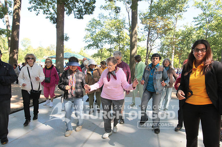 Bergen County Senior Picnic, world mission society church of god, paramus, board of chosen freeholders, senior citizens, chris christie, hurricane sandy, yellow shirts,