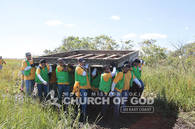 good Samaritan, Jamaica bay, hurricane sandy, rockaway, world mission society church of god, american littoral society, volunteer, sandy debris