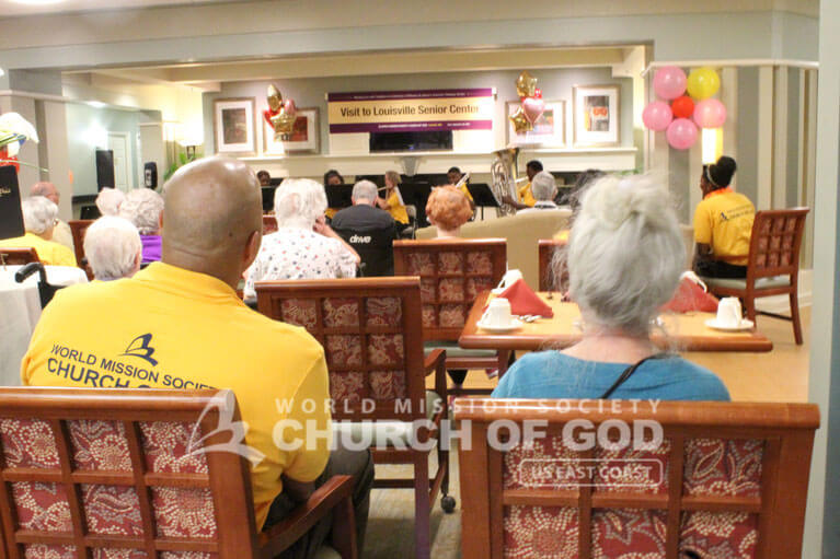 World Mission Society Church of God in Louisville, volunteering at atria senior living, East Coast Volunteer Service Day 2016, wmscog kentucky