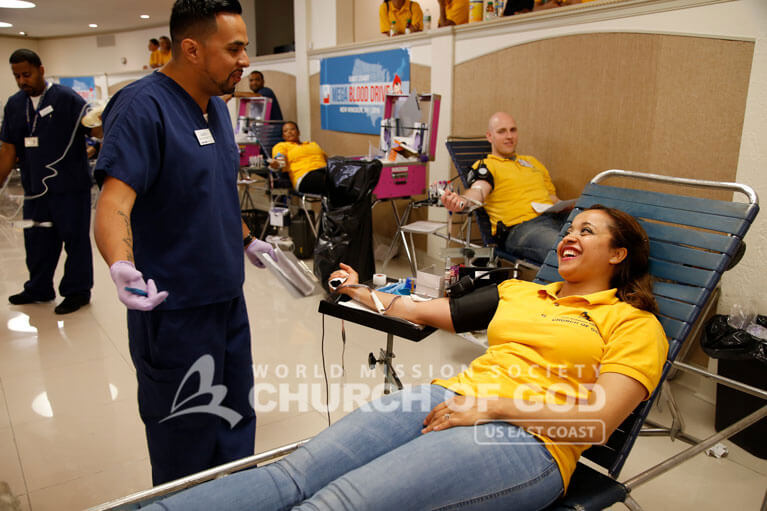 east coast mega blood drive 2016, world mission society church of god, new windsor, yellow shirt, volunteer