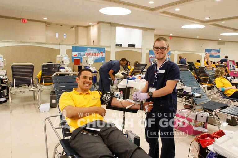 east coast mega blood drive 2016, world mission society church of god, new windsor, yellow shirt, volunteer