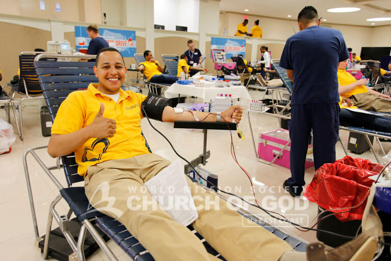 east coast mega blood drive 2016, world mission society church of god, new windsor, yellow shirt, volunteer