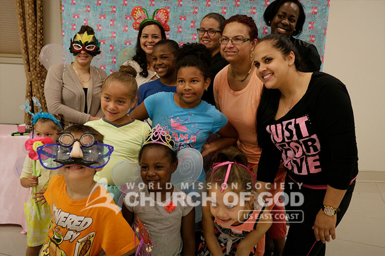 mommy, daughter, mom and child, dancing, dance class, fun games, World Mission Society Church of God, wmscog, love, family, New Windsor, NY, New York