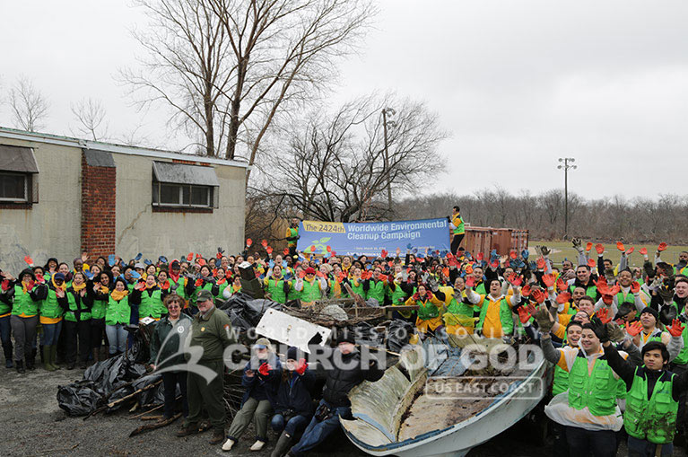 World Mission Society Church of God, WMSCOG, Cleanup, Jamaica Bay, Beach, Environment, Volunteerism, New York, Passover, American Littoral Society