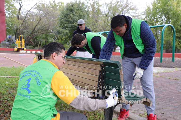 ASEZ, wmscog, world mission society church of god, maryland, baltimore, cleanup, flower planting, reduce crime, volunteerism, mother's street, Briscoe Park